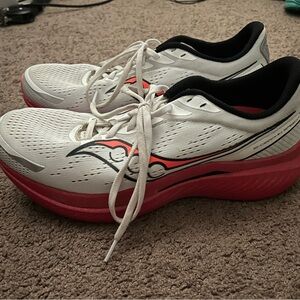 Saucony Endorphin Speed 3